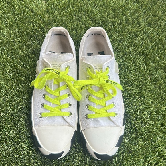OFF-WHITE White Low Vulcanized Mens Designer Shoes US 7.5 or EU 40 - Picture 2 of 10